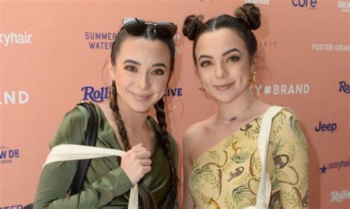 The Merrell Twins Reminisce on Seven Years at VidCon and Talk Hosting ‘Night of Awesomeness’ During VidCon Now (Exclusive) – Celeb Secrets